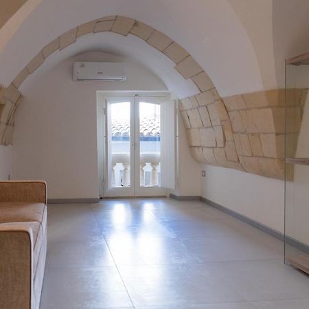 Dimora Barocca Luxury Suites 莱切 外观 照片