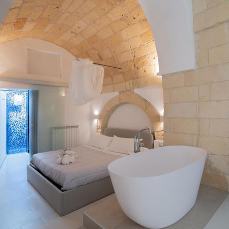 Dimora Barocca Luxury Suites 莱切 外观 照片