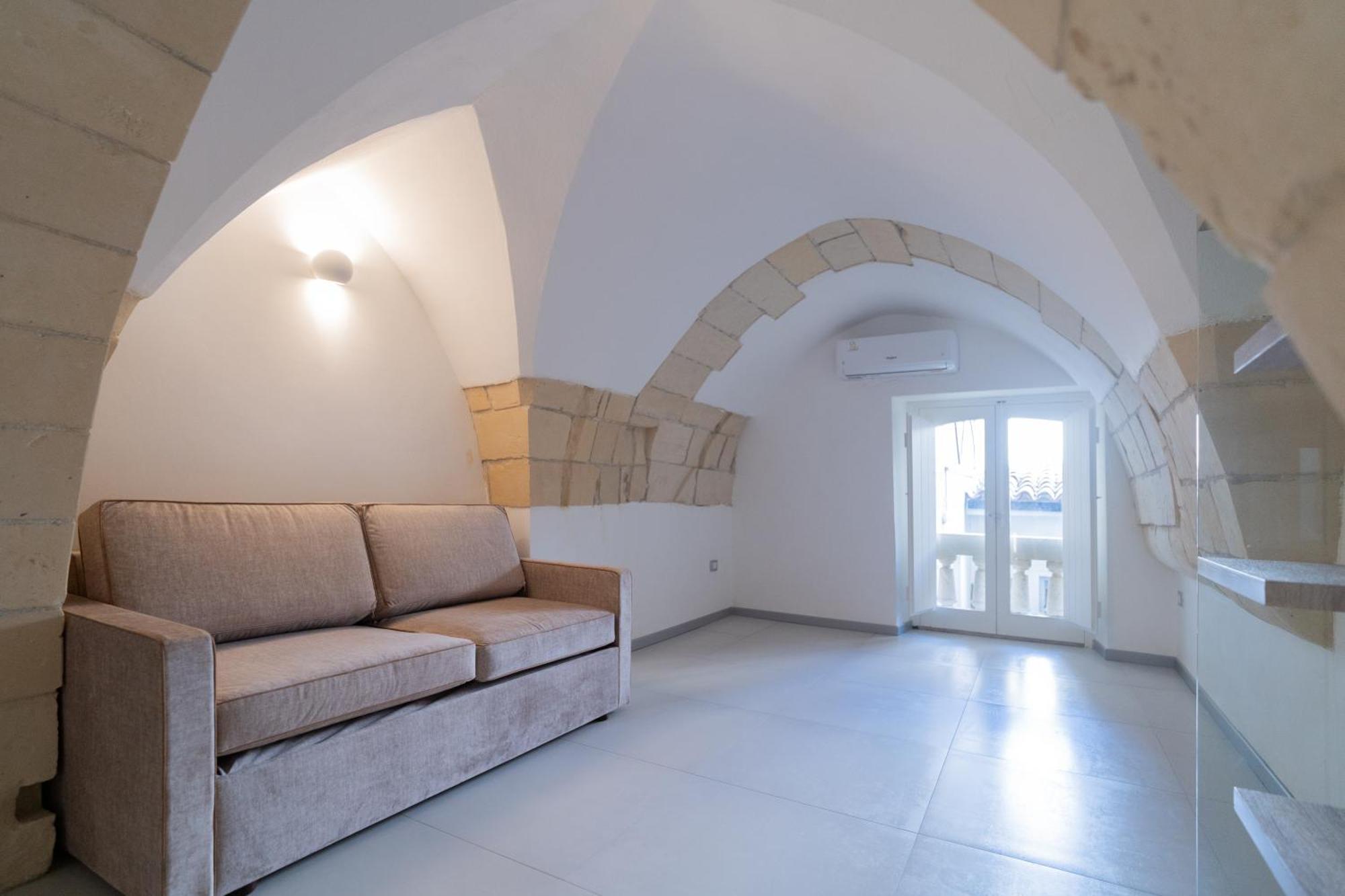 Dimora Barocca Luxury Suites 莱切 外观 照片