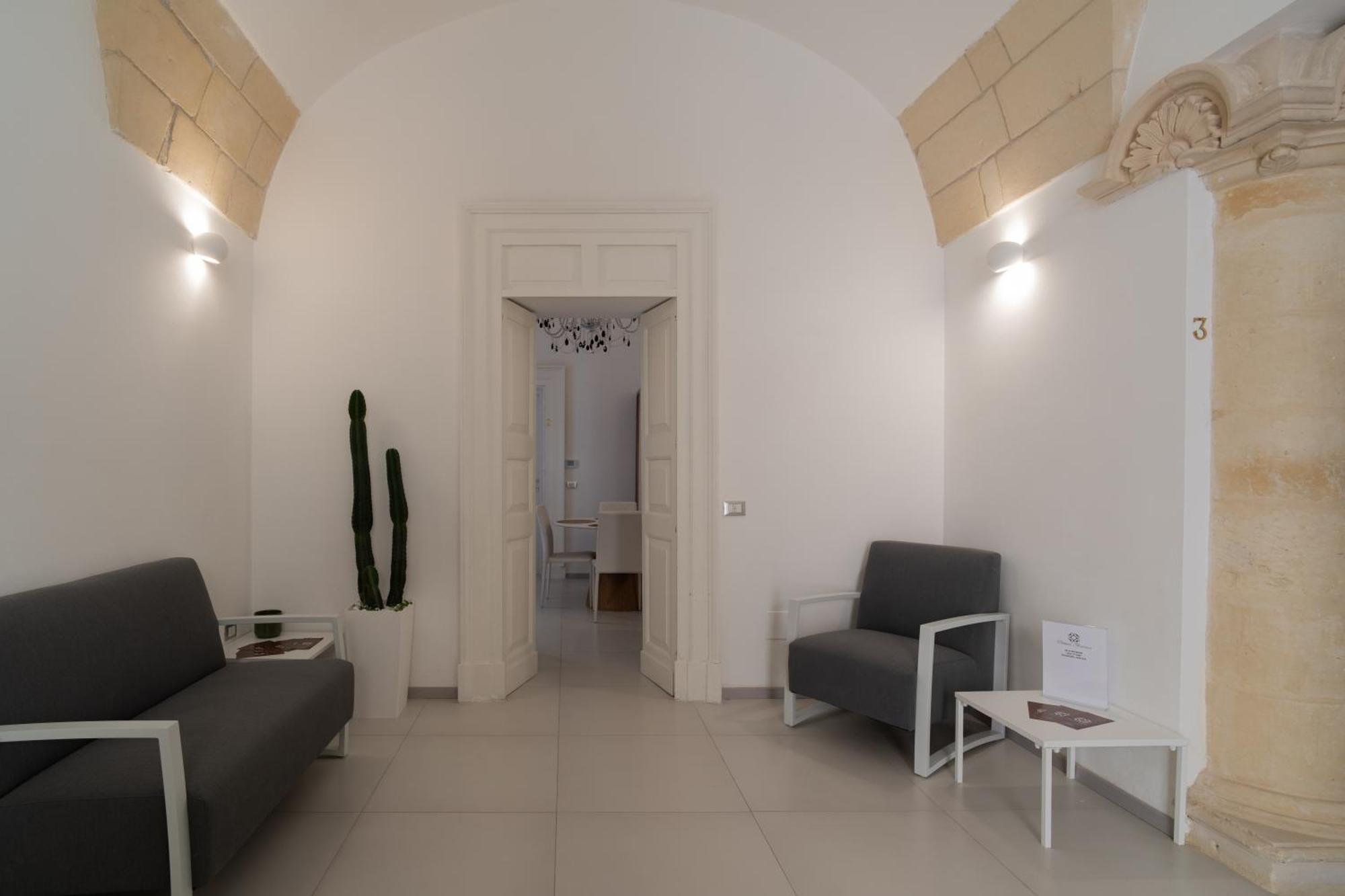 Dimora Barocca Luxury Suites 莱切 外观 照片