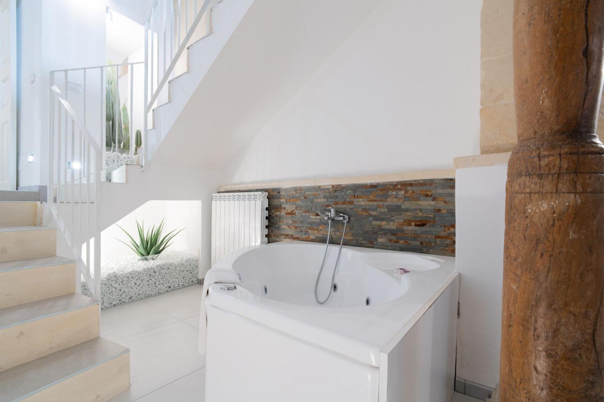 Dimora Barocca Luxury Suites 莱切 外观 照片
